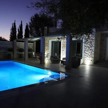 Omorfia Mit Pool Und Tennisplatz In Hotel Sivota (Lefkada)